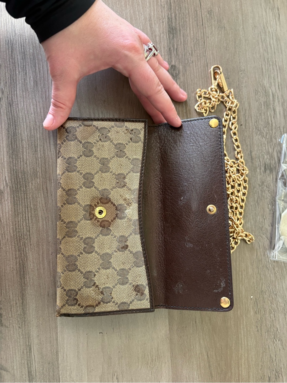 Vintage Gucci GG Monogram Heart Crest Continental Wallet Chain Box - Picture 6 of 7